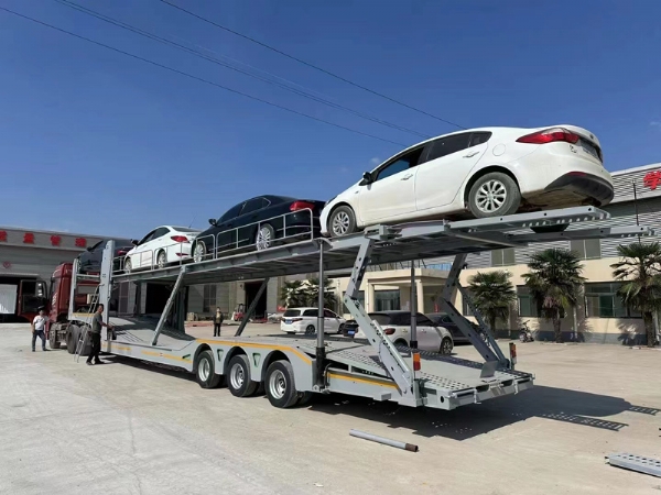 中亞五國的歐式風格轎運車籠車